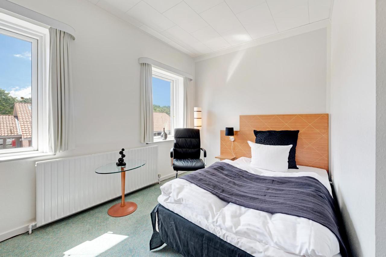 Hotel Jernbanegade Kibæk Buitenkant foto