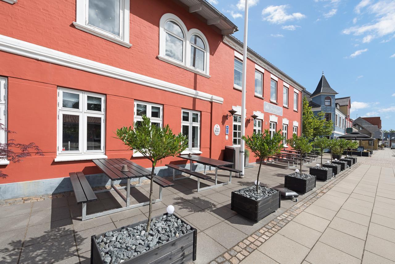 Hotel Jernbanegade Kibæk Buitenkant foto